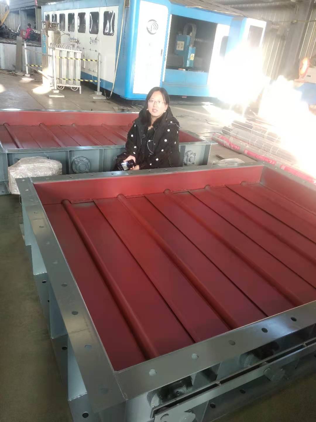 液壓驅(qū)動(dòng)煙氣百葉閥